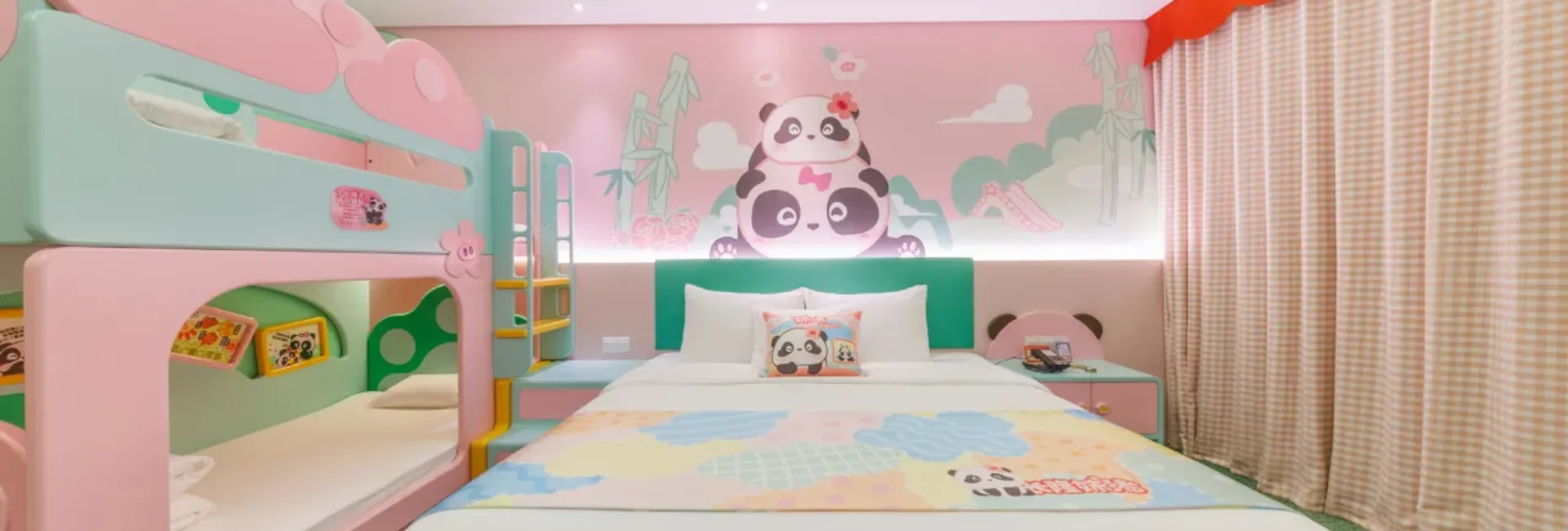 Meizhu Family Theme Room